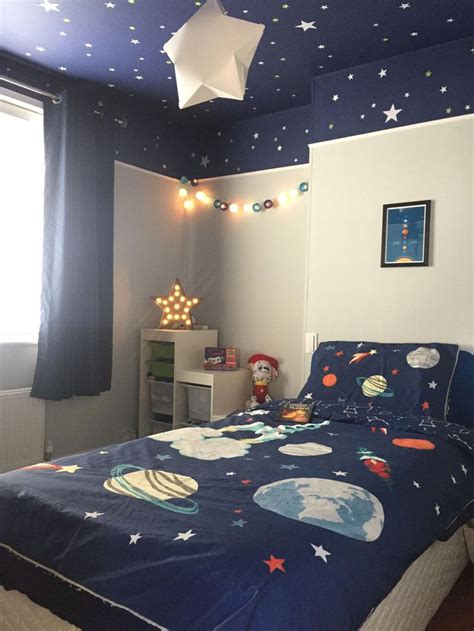 gray walls dark blue ceiling decoratingkidsroomsboysapartmenttherapy outer space bedroom