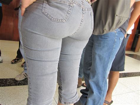 round ass in candid jeans grays divine butts candid
