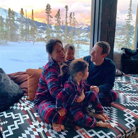 im thankful  matching pajamas mark zuckerberg writes   family celebrate