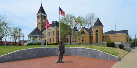 benton   ranked  cities  conservatives  livability