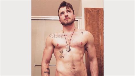 meet aydian dowling the trans hunk aiming for a ‘men s health cover