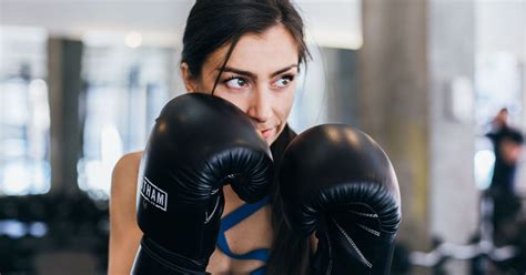 boxing workouts basic boxing moves for beginners greatist