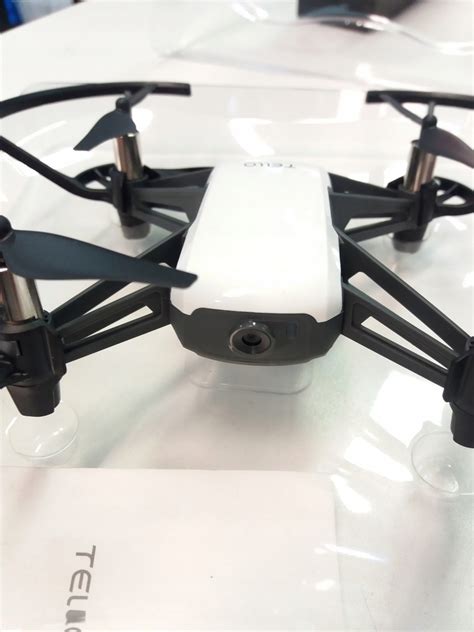 dji ryze tello dron  kamera  mpix  oficjalne archiwum allegro