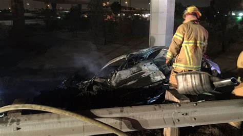1 killed in fiery freeway car crash in orange county