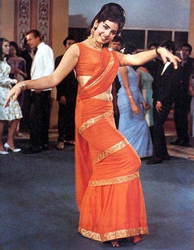 pix the top 25 sari moments in bollywood movies