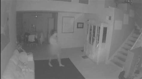 Naked Intruder Broke Into Teenager S Bedroom In California Caught On