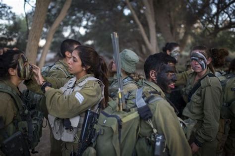 meet the desert cats israel s battle ready female fighters rediff