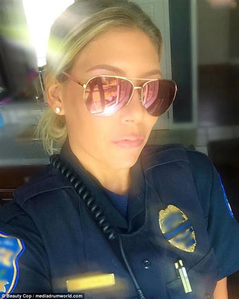 Policewoman Is Also A Popular Beauty Blogger Beauty Cop Daily Mail