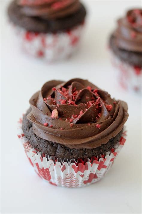Grain Free Strawberry Chocolate Cupcakes The Whole Smiths