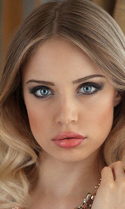 Pin By Mali Analis On Güzel Kızlar Blonde Beauty Beautiful Girl Face