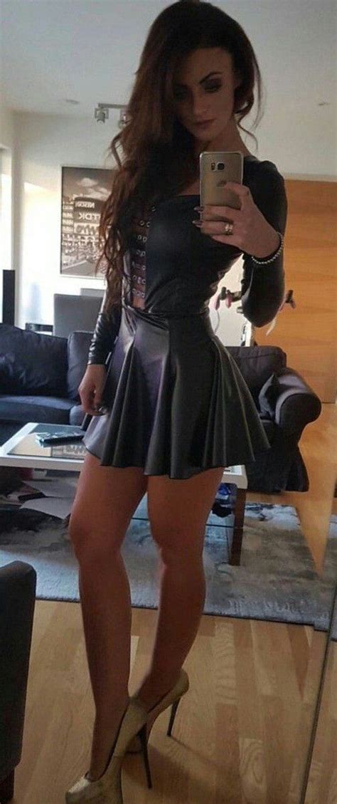 i her cool mini dress and high heels she has long beautiful legs 💋💋 sexy babes selfies en