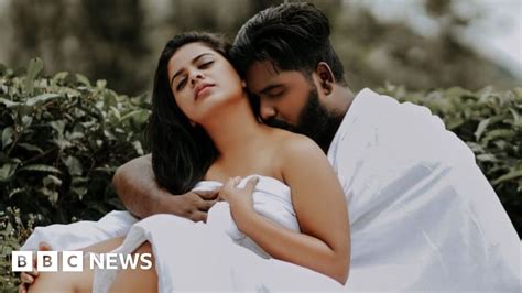 India Couple Bullied For Intimate Wedding Photoshoot Bbc News
