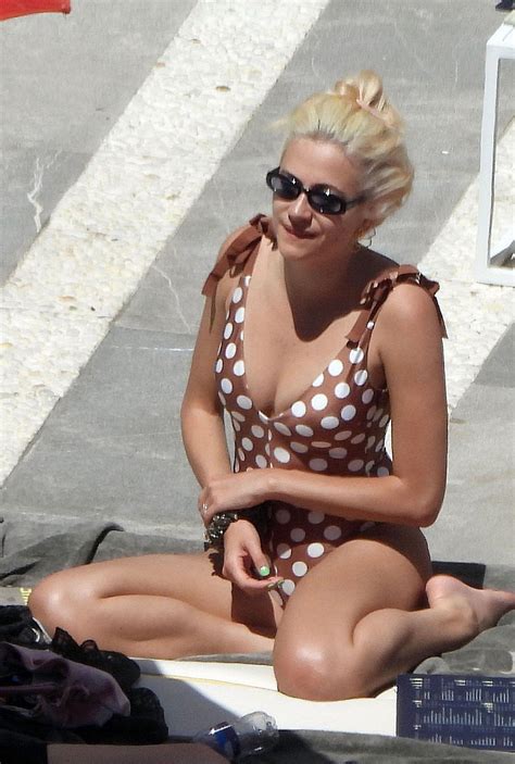 Pixie Lott Swimsuit And Upskirt Shots Thefappening Link