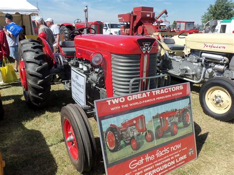 nice  massey ferguson  tractor  tractors vintage tractors mario silva red