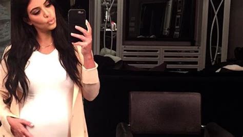 Warning On Posting Pregnant Selfies Kim Kardashian Style Leader