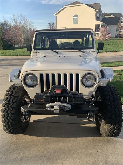 front  friday jeep