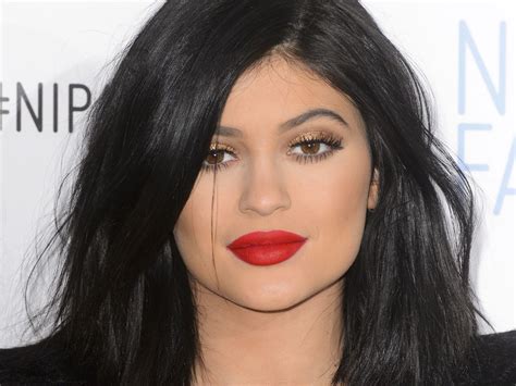 kylie jenner admits her full lips are down to controversial fillers the independent
