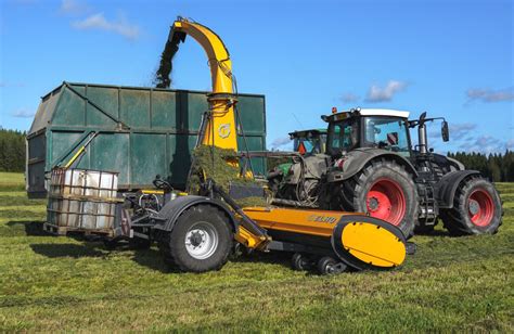 breed  high output trailed forage harvester