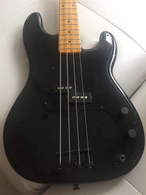 Fender Bass Roger Waters Signature Price Down Guitar