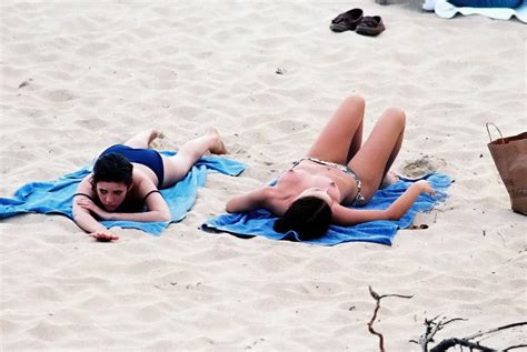natalie portman topless 10 photos thefappening