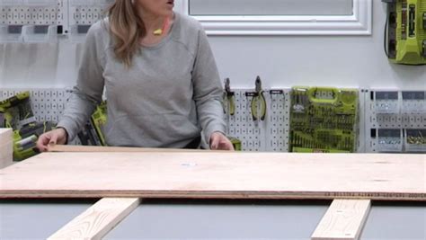 diy  rustic modern queen bed  plans tutorial lit en bois rustique idees de lit