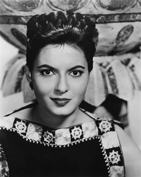 Elana Eden ~ Complete Wiki And Biography With Photos Videos