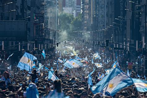 Photos Fans Celebrate Lionel Messi And Argentina S World Cup Win