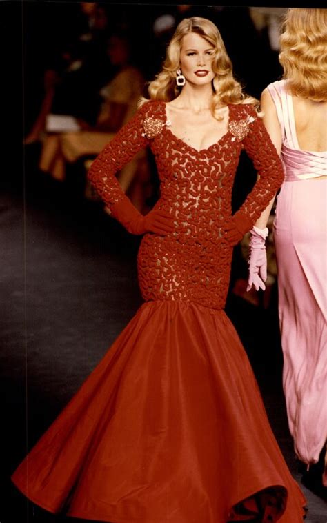 Claudia Schiffer In Valentino Show 1992 Fashion Flashback Claudia