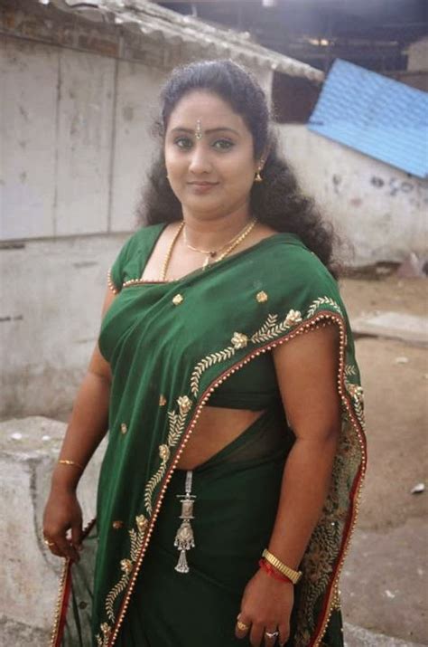 Tamil Hot Look Aunties In Saree Sudidhar Blouse View