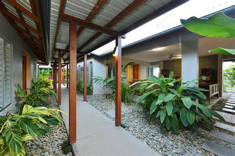 balinese inspired pavilion home maxa constructions