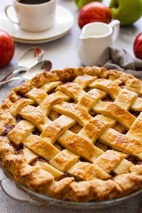 Easy Homemade Apple Pie {with Butter Pie Crust} Foodelicacy