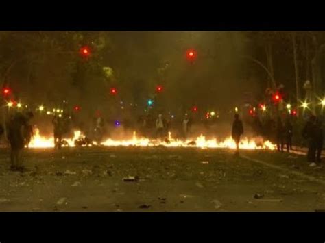 barcelona thousands gather  barcelona  fourth day  protests  separate