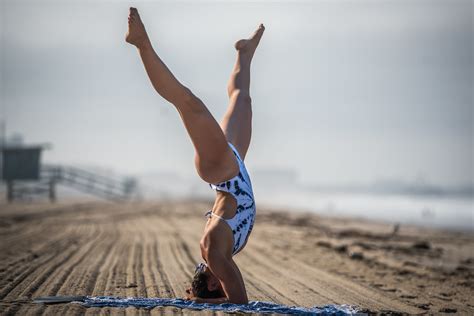 Beach Yoga Brunette Yoga Yogi Swimsuit Bikini Surf Girl M