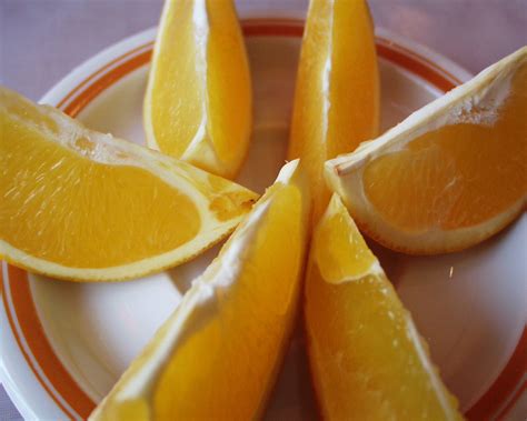 halftimeso    orange slices