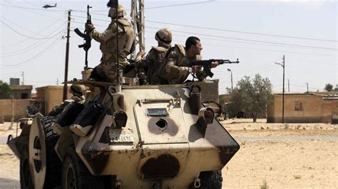 egyptian soldiers accused of killing unarmed sinai men in leaked video