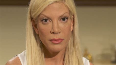 video tori spelling explains how she found out about husband s affair