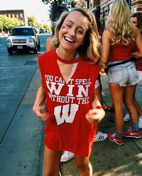 Uw Madison College Tailgate Outfit College Tailgating Gameday Outfit