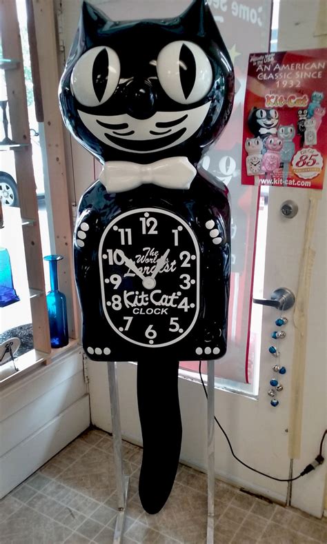 kit cat clock celebrates  years south coast theworldlinkcom