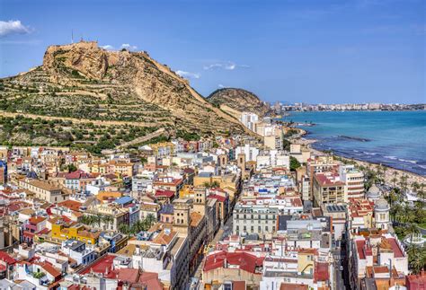 discover  beautiful winding streets  alicante  town kayak