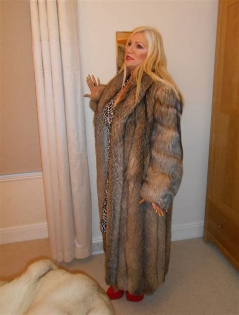 fur coat fetish blog