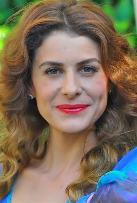Ebru Ozkan Turkish Actresses Actresses Turkish Dramas