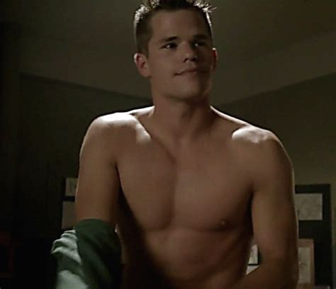 teen wolf star charlie carver comes out in the most beautiful way guys like u