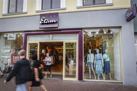 chaos bij nederlandse modeketen  etam ondanks overname na fng faillissement foto hlnbe