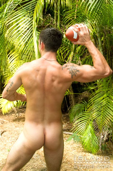huge cock straight muscle jocks play football naked nuttybutt