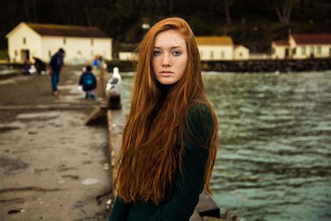 romanian photographer travels 37 countries to take pictures of women