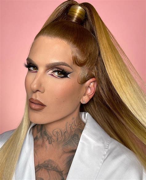 Jeffree Star On Twitter She’s Ready For Her Wedding Or A Threesome 🤍