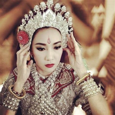 noon woranuch thai style dress thai traditional dress thai fashion thai wedding dress