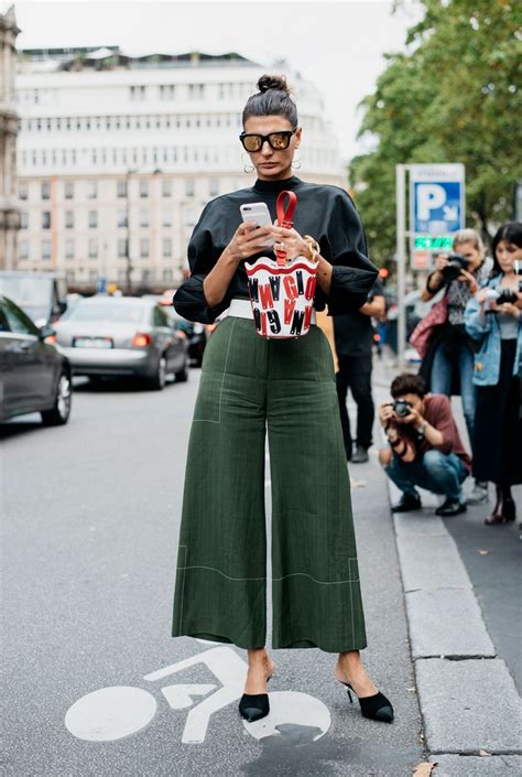 paris fashion week eyewear street style trends