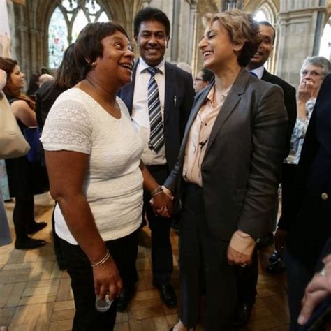 Sadiq Khan Sworn In As New London Mayor Bbc News