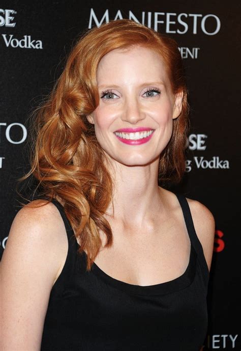 Jessica Chastain Sexy Side Parted Red Curly Hairstyle For Women Over 40